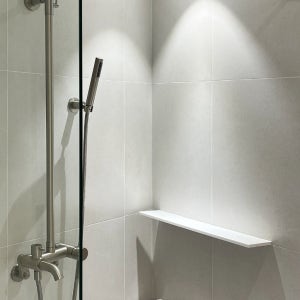 [나베] 국산 600 거실 욕실 포세린 모던 무난한 호불호 없는 화이트 그레이 타일