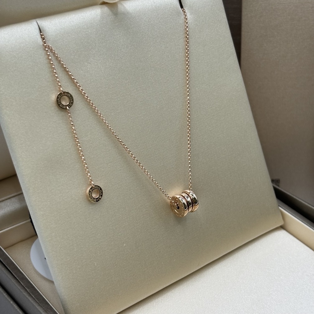 Boucheron Quatre Radiant Edition White Gold Diamond Ring (부쉐론 콰트로 래디언트 에디션 화이트 골드 다이아몬드 링)