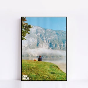 No.525(S) Water Mist Dream 피크닉 트레킹 휴식 우정 데이트 여행지 평화로운 산 호수 산책 자연 명상 야외 레저 파티룸 선물 사진 포스터 액자
