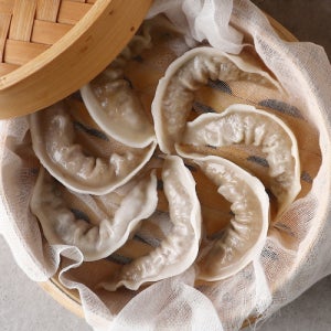 갈비 만두 1kg 속이 꽉찬 냉동간편만두 육즙가득 고기만두 군만두 찐만두