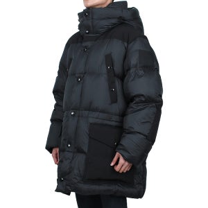 [버버리] 아플리케 나일론 퍼퍼 다운 롱패딩 (8073307)