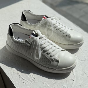 [1+1] 7cm 펀칭 클래식 미니멀 스니커즈