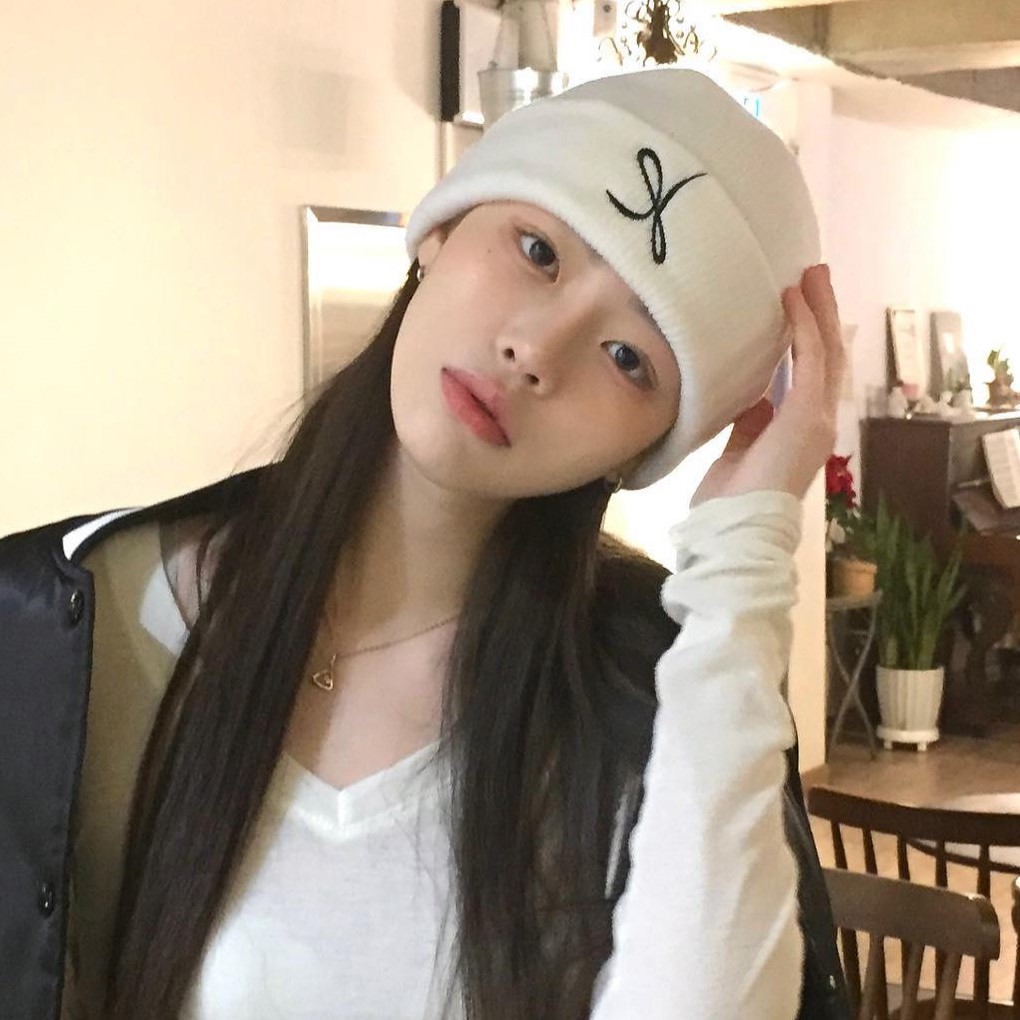 리본 심플 숏 비니 화이트 니트 모자
