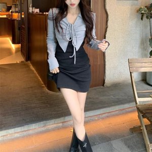 브이 카라넥 셔링 미니 원피스