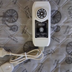 new한일 전기요장판조절기 프리볼트 110v220v겸용 온열매트조절기