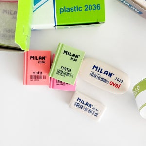 책모양 지우개 스페인 감성 문구 MILAN 밀란 학생용 초등 미술 필기 지우개