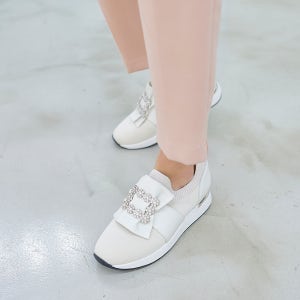엄마운동화 경량 메쉬니트 발편한 키높이 스판운동화 여자 슬립온 워킹화3cm