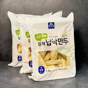 면사랑 바삭한 잡채 납작만두 맛있는 튀김 당면 야끼만두 업소용 군만두 당면고기, 1.2kg, 6개