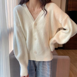 1+1추가할인 포근하고 화사한 심플 가디건 니트