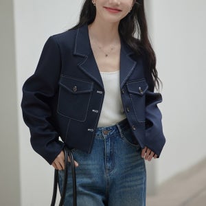 네이비 화이트 스티치 크롭 자켓 유니크 캐주얼 연예인 패션 코디 봄 가을 학생 ootd