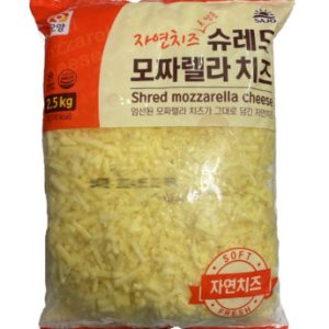 사조오양 모짜렐라 치즈 2.5kg 100% 자연산 슈레드 피자 치즈 대용량