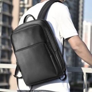남자 가죽 직장인 여행용 17인치노트북백팩