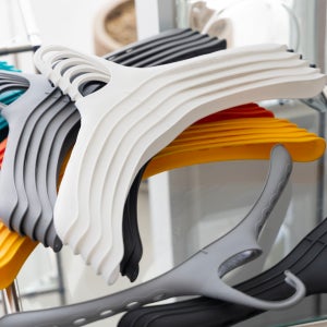 7가지 기능 무독성 국산 옷걸이 슈어행거 누적 판매 1800만개