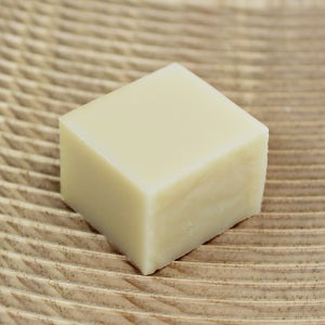 선영이네 손빨래비누 200g 시어버터 함유 때가 쏙 빠지는 빨래비누 세탁비누
