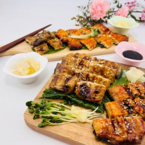 국산 자포니카 장어 손질 민물장어1kg 소스 2종 손질 후 600g