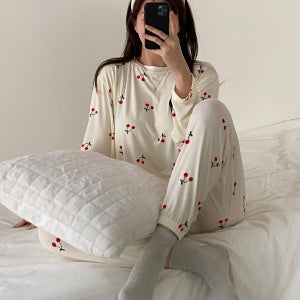 35 촉촉 대박 스판 앵두 잠옷 세트