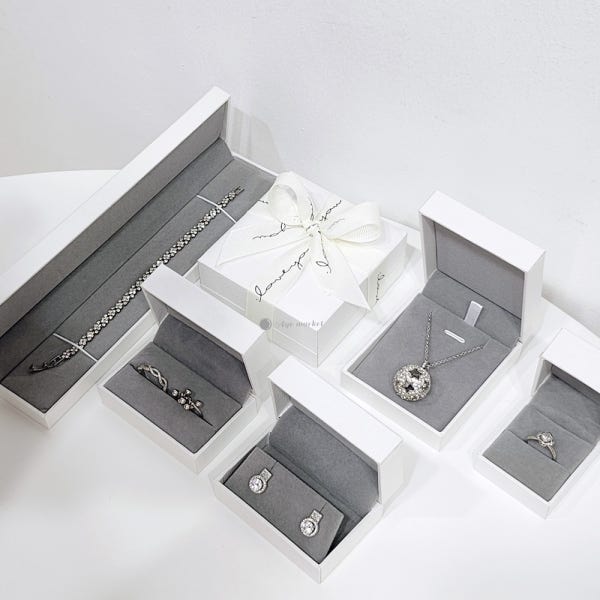 화이트 하드케이스 반지 커플링 팔찌 목걸이 귀걸이 포장상자