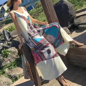 여자 휴양지 해변 패턴 문양 민소매원피스 롱 루즈핏 오버핏 나시원피스 바닷가 여름 휴가
