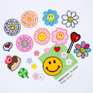 다미아노 와펜 패치 열접착 자수 스마일 데이지 네잎크로버 별 하트