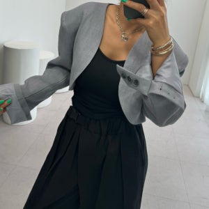 보니따스 헤일리 린넨 볼레로 크롭 노카라 자켓/ 블랙 그레이