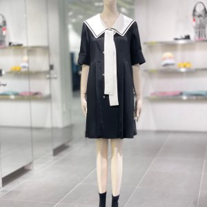럭키슈에뜨 세일러 카라 포인트 원피스
