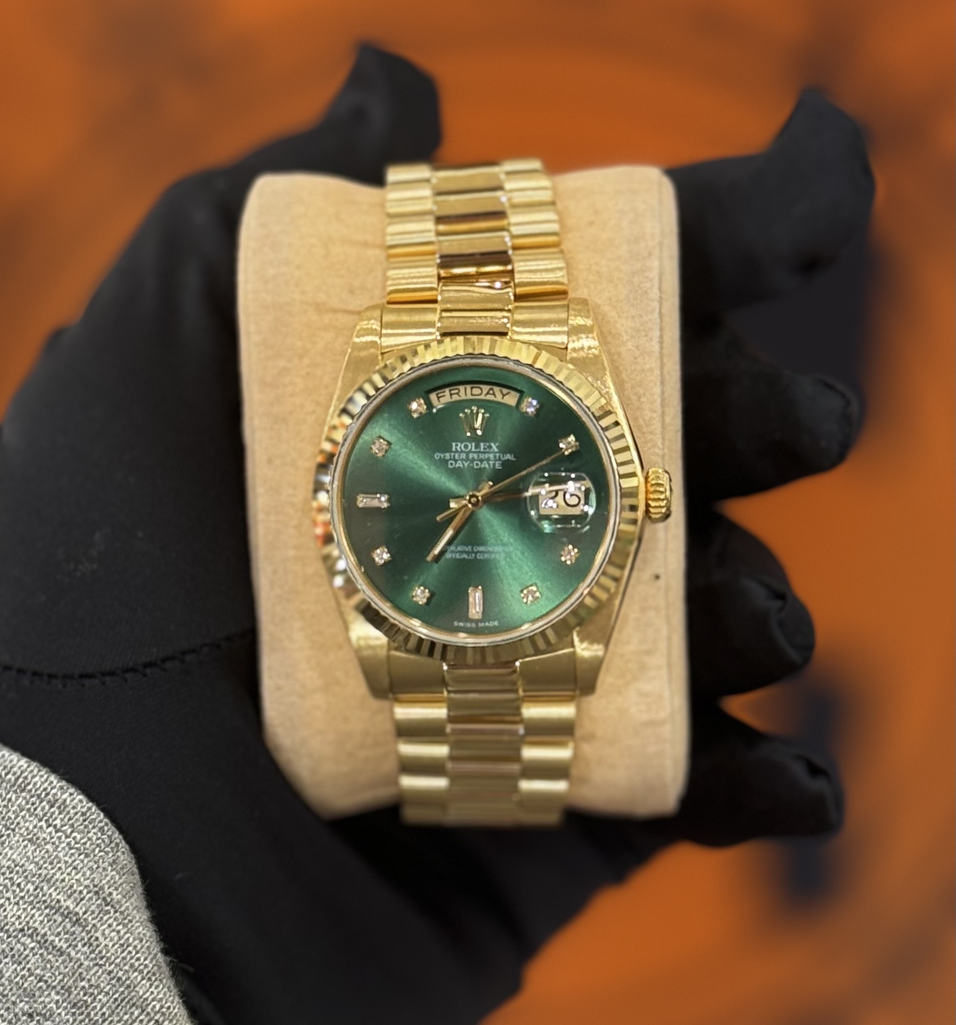 롤렉스 데이데이트 36mm 옐로 골드 18k 금통 18238 그린 다이얼 텐포인트 다이아