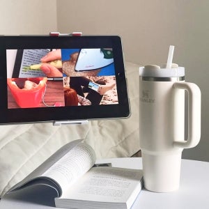 피르모 침대 핸드폰거치대 태블릿 아이패드 거치대 누워서 패드