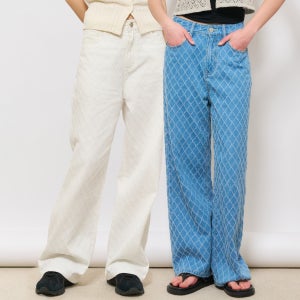 [제너럴아이디어 WOMAN] 다이아 스크래치 데님 팬츠 [2COL] / WBD1L11503