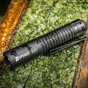 엘프 SPERAS E21 스페라 2-IN 1 텍티컬 라이트 랜턴 MAX2000루멘 손전등 블랙