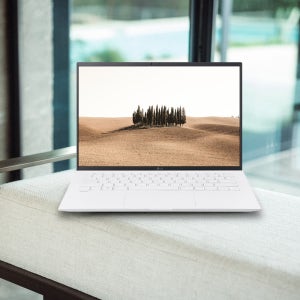 LG전자 2023 그램14 14Z90R-GA56K (WIN11HOME / SSD 512GB / RAM 16GB) HMC