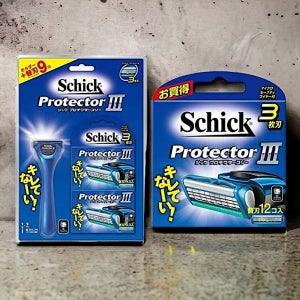 쉬크 프로텍터3 면도기 날21개 포함 안전 3중날 Schick