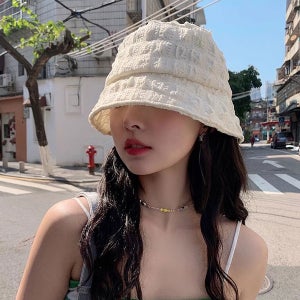 레오네 엠보 버킷햇 벙거지 휴가 여행 데일리 여성 모자