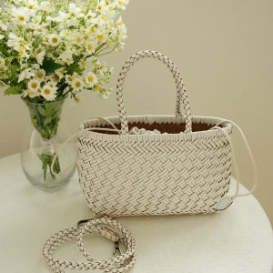 아벨 소가죽 미니 쇼퍼 토트 드래곤 라탄 백 위빙백 여름 피크닉 가방 we10042