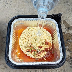 발열 도시락 비화식 음식 백패킹 캠핑 음식 발열팩 3개