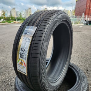 245 45 18 마제스티9 2454518 솔루스 TA91 금호타이어 장착비별도