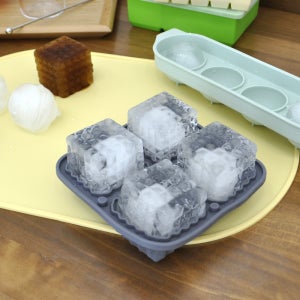 실리콘 빅큐브 아이스트레이 4구 하이볼 위스키 칵테일 얼음 아이스볼메이커 왕얼음틀 보관