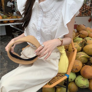 슈린 레이스 카라넥 자수 아일렛 펀칭 소매 프릴 민소매 셔츠 블라우스