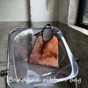 반다나 리본매듭 숄더백- Beige+Brown