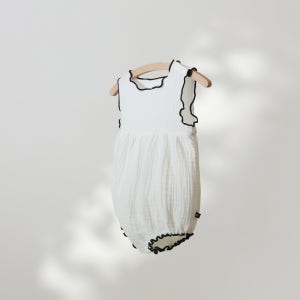 리플 바디슈트 - 민소매 아기옷