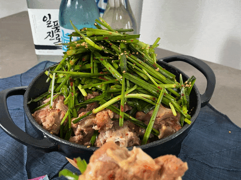 Braised Oxtail Meal Kit for Camping (Small, 2-3 servings)