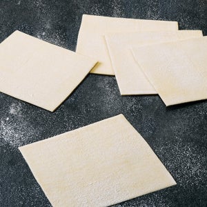 서울식품 사각 페스츄리시트(대) 냉동생지 600g x 20개입 (1팩) 미트파이 페이스트리