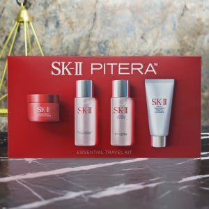 SK2 에센셜 트래블 키트 4종세트 / 젠틀 클렌저 20g, 클리어 로션 30ml, 피테라 에센스 30ml, 스킨파워 어드밴스드 크림 15g