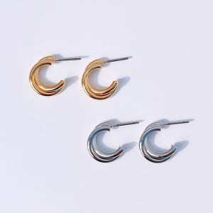 데일리 더블 라인 트위스트 꼬임 후프 귀걸이 303048