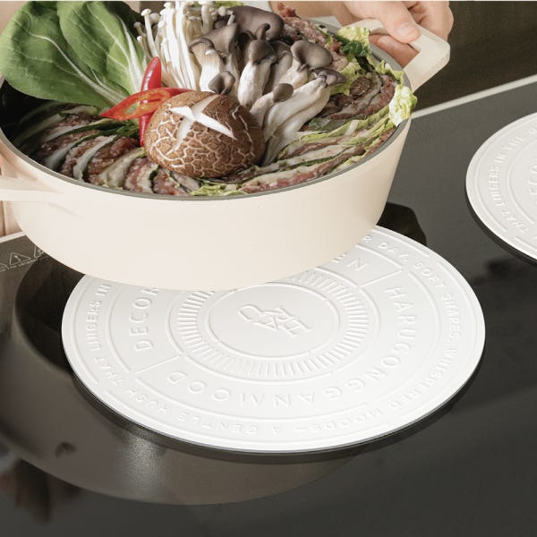하루의공간 레터링 인덕션 보호 실리콘 매트 냄비 받침 패드 덮개 가리개 화이트 20cm