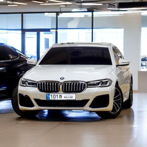 [전국/평일] BMW 520I 22년식 가솔린 4인승 렌트 종합보험가입