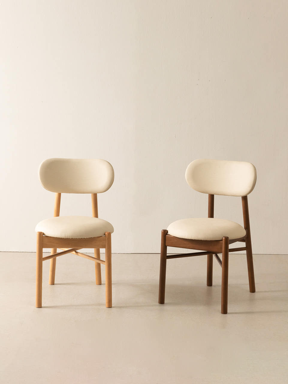 조이 원목 식탁의자 기능성 PU 쿠션 인테리어 카페 체어