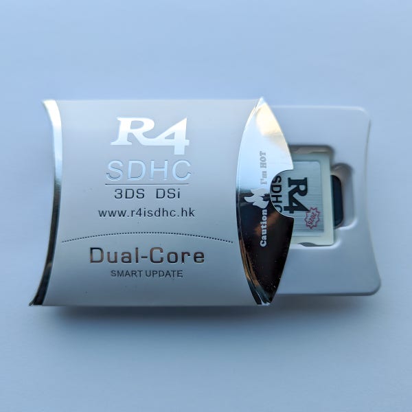 R4 SDHC 실버 2026년 신형 알포 R4칩 3DS 2DS DS 지원
