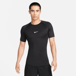 나이키 프로 드라이핏 NIKE PRO 타이트 반팔 티셔츠 기능성 이너웨어 쫄쫄이 피트니스탑 상의(FB7933-010)