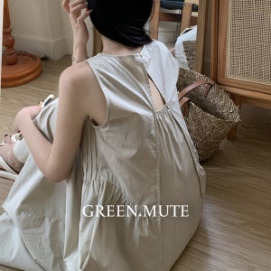 모넷 여름 휴양지 플리츠 핀턱 주름 민소매 롱 원피스 코튼 A라인 뒤트임 백슬릿 그린뮤트