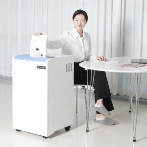 카피어랜드 국산 대형 스틸 오토 저소음 꽃가루 문서세단기 EK-6270SH 80L 최대 28매 3x30mm DIN P-4 등급